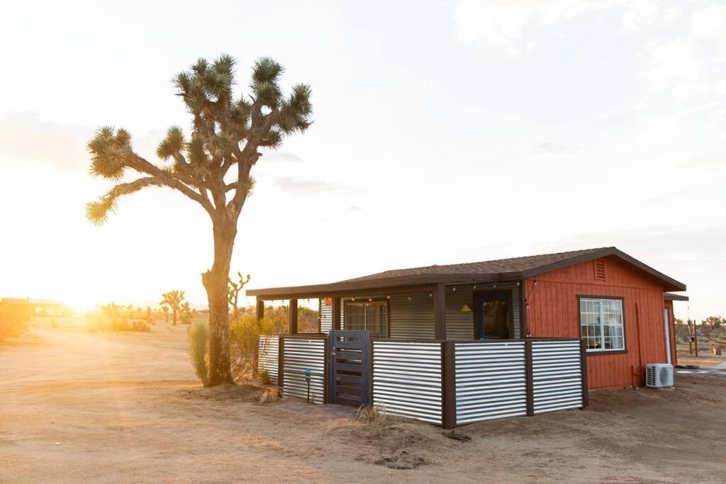 Villa Cryptic Cabin-Tranquil Bohemian Getaway W/Hot Tub Yucca Valley Exterior foto