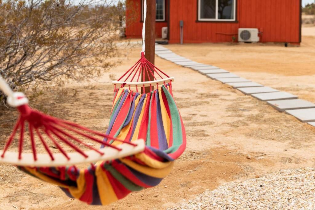 Villa Cryptic Cabin-Tranquil Bohemian Getaway W/Hot Tub Yucca Valley Exterior foto