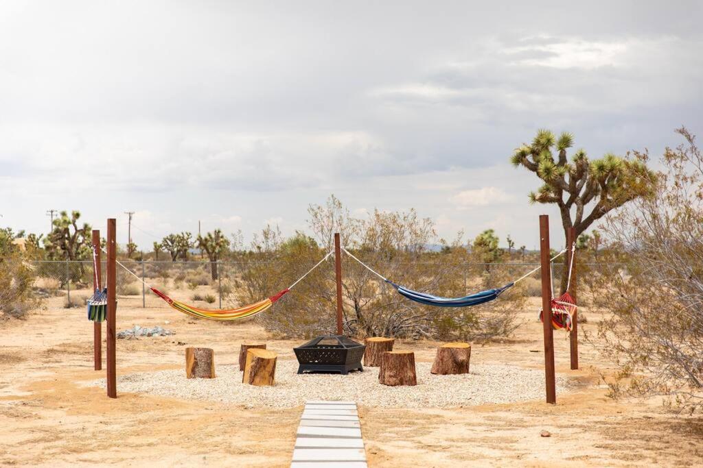 Villa Cryptic Cabin-Tranquil Bohemian Getaway W/Hot Tub Yucca Valley Exterior foto